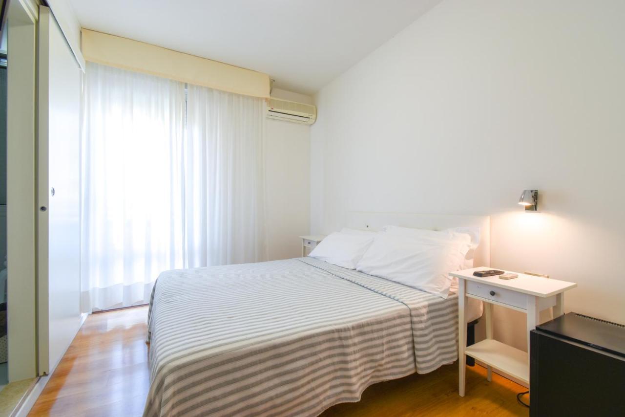 Hotel Janeiro Каорле Экстерьер фото